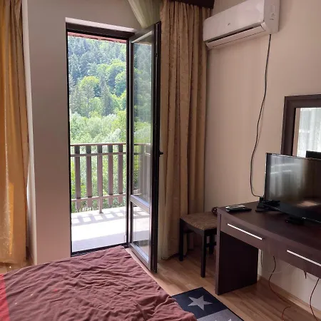 мия 3 свети спас