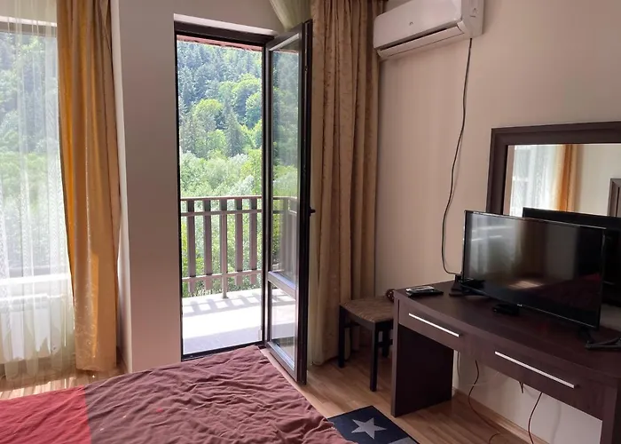 мия 3 свети спас